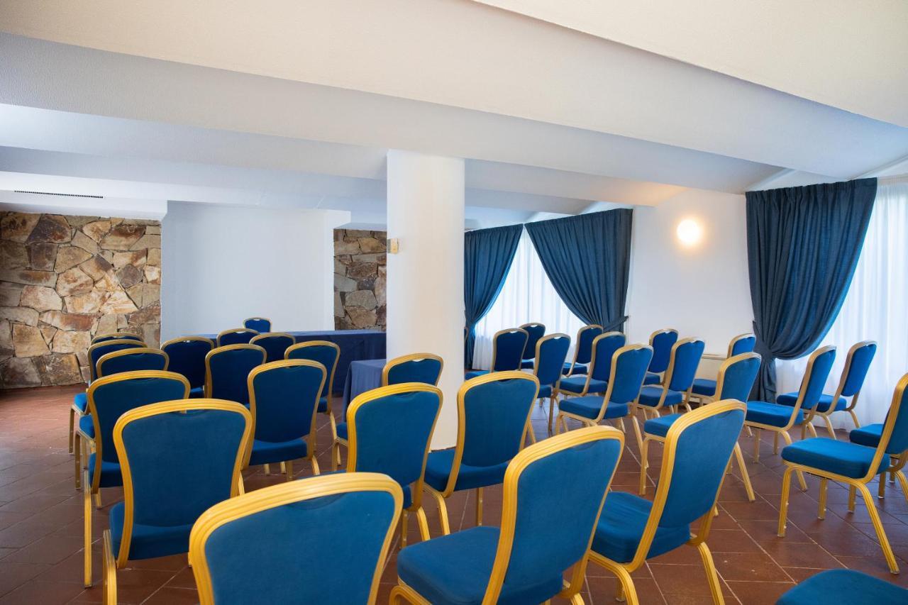 Tirreno Resort Cala Liberotto Extérieur photo