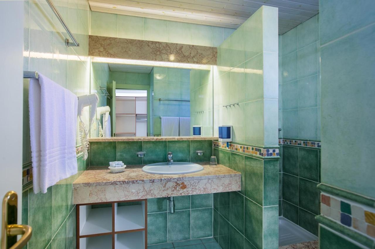 Tirreno Resort Cala Liberotto Extérieur photo