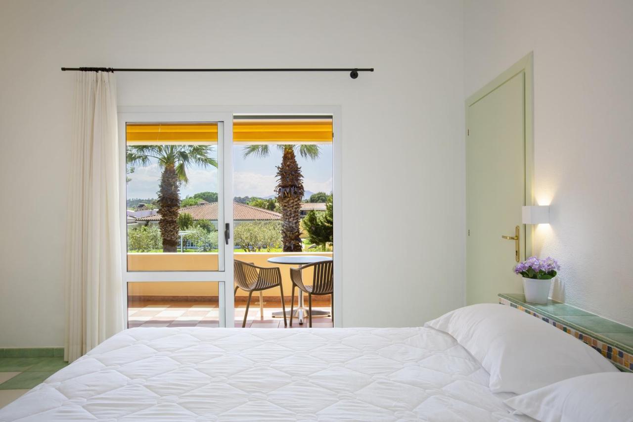Tirreno Resort Cala Liberotto Extérieur photo